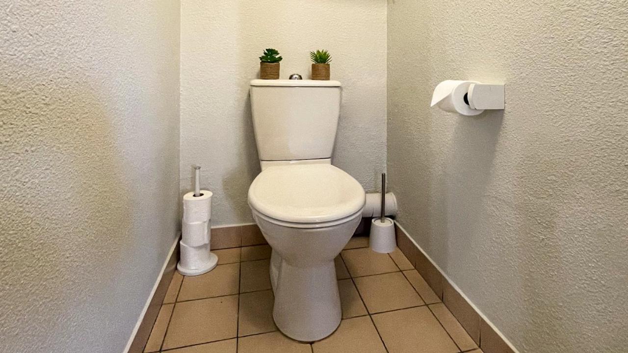 Homey Wood - New - Appartement Avec Une Chambre - Parking Prive Gratuit - Balcon Prive - A 5 Min De La Gare Pour Rejoindre Geneve 안마스 외부 사진